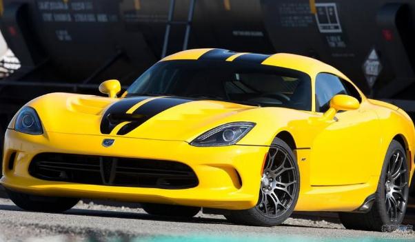 蝰蛇多少錢，道奇蝰蛇售價75萬左右（速度超快）