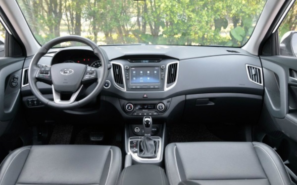 現(xiàn)代ix25全下來(lái)多少錢 現(xiàn)代ix25落地價(jià)多少