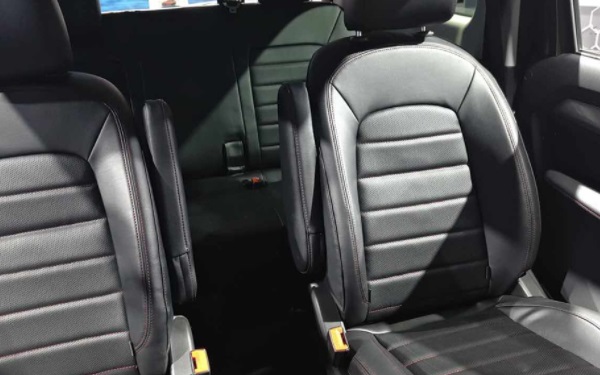 凱翼v3七座怎么樣 設計貼心內飾舒適