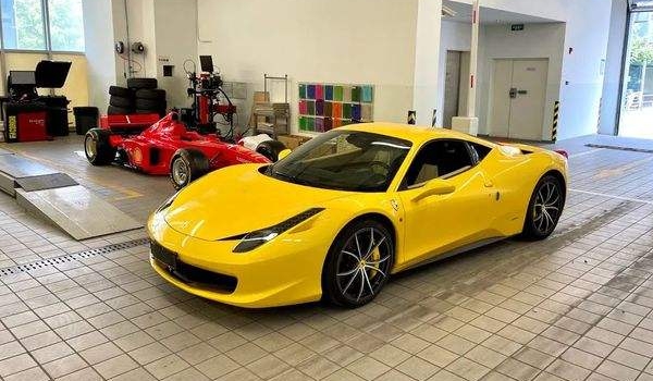 法拉利458報價 法拉利458租一天大概多少錢(5000-9000元)