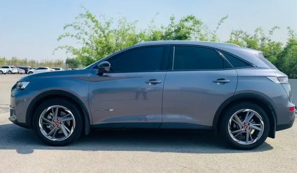 ds7是幾座車 采用車內5座布局