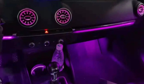 ds7有氛圍燈嗎 沒有車內氛圍燈