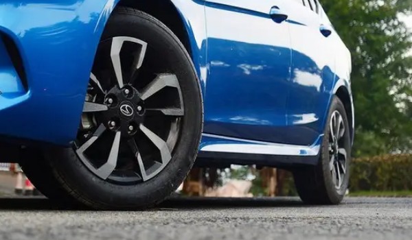 a5翼舞輪胎規格 型號尺寸為195/60 r16