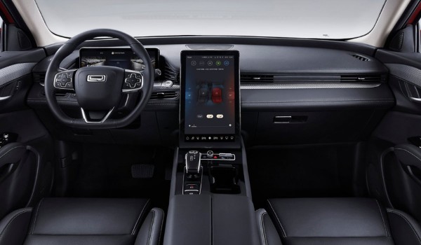 觀致7這款車(chē)怎么樣 車(chē)身長(zhǎng)達(dá)4.6米動(dòng)力強(qiáng)勁(百公里油耗8.2L)