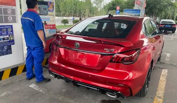 名爵6油耗多少真實油耗 實測百公里油耗8L左右(一公里油耗約7毛)