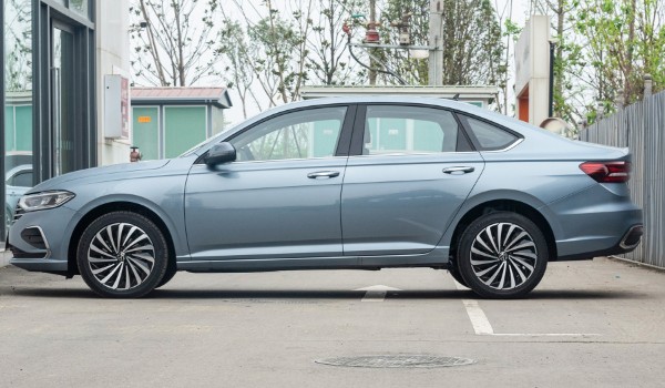 大眾朗逸油耗多少真實油耗 百公里油耗實測6.9L