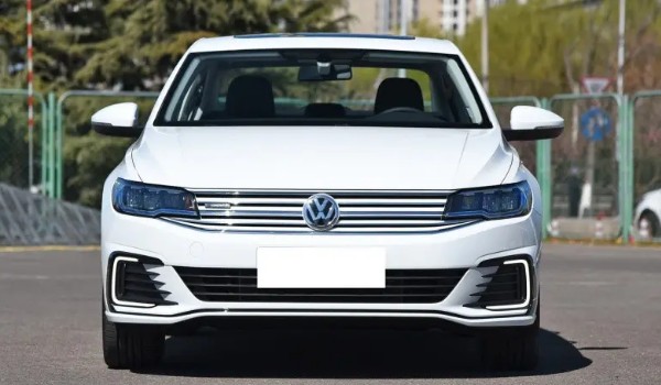 大眾朗逸的發動機怎么樣 動力十分充沛(搭載兩款發動機配置)