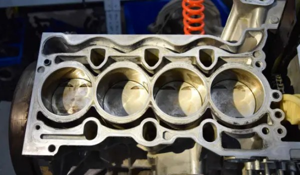 本田crv發動機怎么樣 動力十分充沛(采用兩款發動機配置)