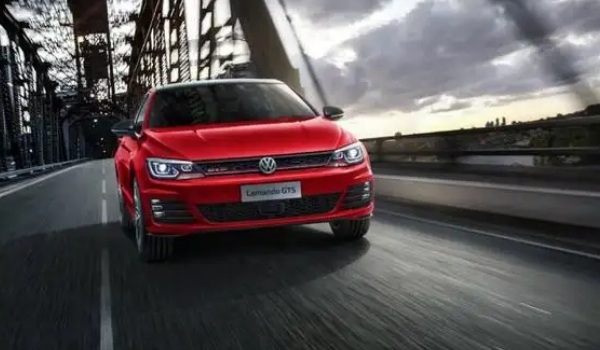 凌渡是什么發動機 搭載1.4T四缸發動機（百公里加速8.5秒）