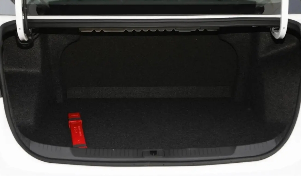 別克英朗尺寸長寬高多少 尺寸參數4609*1798*1464mm