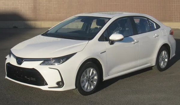 卡羅拉2022新款油電混合價(jià)格 2022新款卡羅拉售價(jià)13萬(wàn)(全款落地13.9萬(wàn)起)