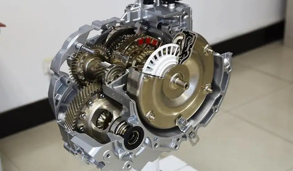 卡羅拉是什么變速箱 采用三種變速箱(E-CVT/CVT/6MT)