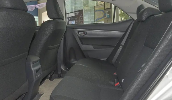 卡羅拉車子怎么樣 乘儲空間充裕(安全性能同級領先)