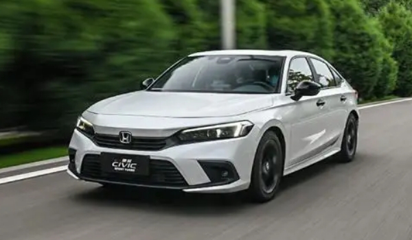 本田思域分期首付多少 分期三年首付5萬起(三年利息8758元)