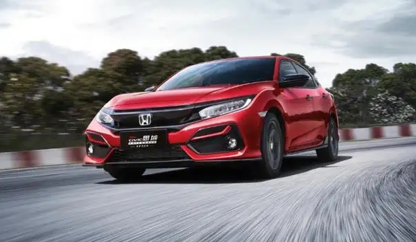 本田思域分期首付多少 分期三年首付5萬起(三年利息8758元)