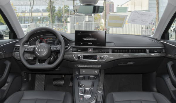 奧迪a4多少錢2021款落地價 2021款奧迪a4落地39萬