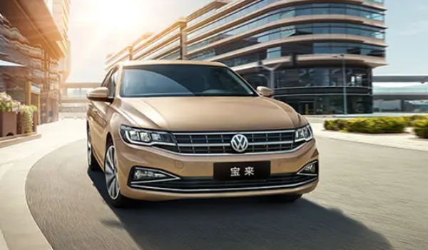 大眾寶來分期付款明細 分期三年首付最低3萬(每期月供1821元)