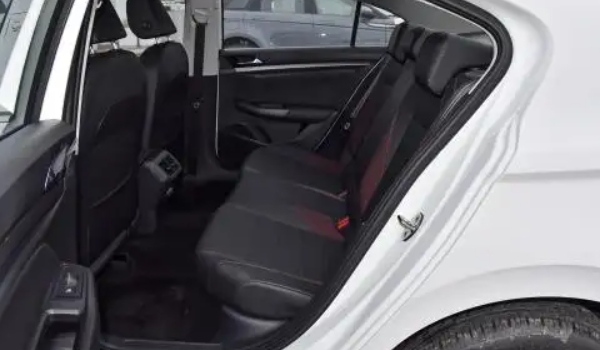 大眾寶來尺寸長寬高多少 尺寸參數4663*1815*1462mm