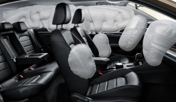 大眾朗逸性能怎么樣 安全裝備領先同行(動力參數低油耗節省)