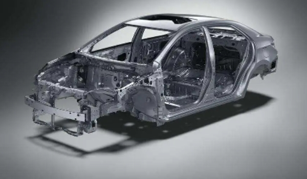 奧迪a3車身尺寸是多少 采用兩種車身尺寸(三廂車尺寸偏高)