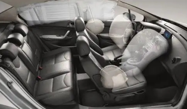 標致408性能怎么樣 動力性能充沛(主被動安全防護優秀)