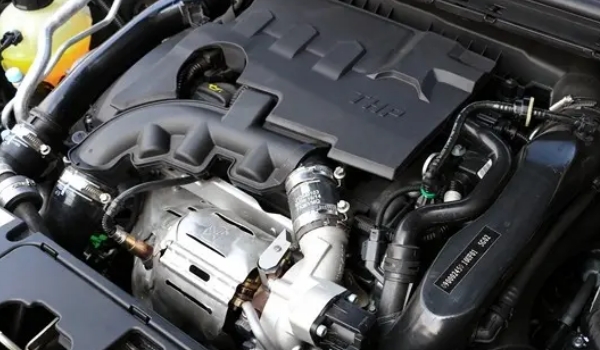 標致408是什么變速箱 采用兩種變速箱(6DCT和6AT)