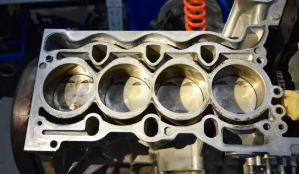 豐田凌放發動機是進口的嗎 是進口發動機(2.0L和2.5L)