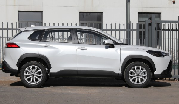 豐田鋒蘭達(dá)哪款配色耐看 珍珠白耐看(適用人群廣)