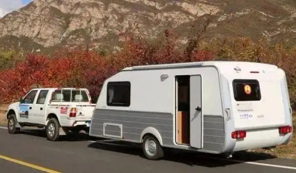 c6駕照可以開什么車型 c6駕照準駕車型是輕型牽引掛車（總質量小于4500kg）