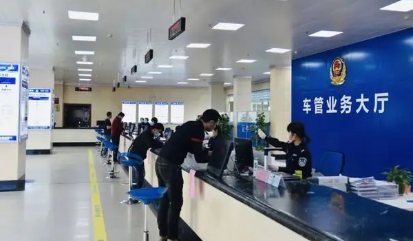 車管所上班時間周六周日上班嗎 周末不上班(具體時間依據政府發布的規定)