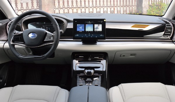 比亞迪e9多少錢配置參數及價格 2021款售價僅需23萬(續航可達506km)