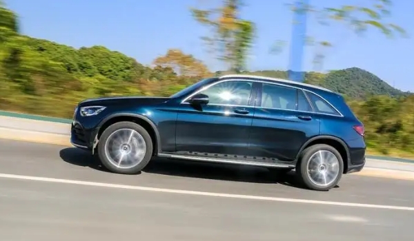 奔馳suv全部車型價(jià)格 在售的、停售的車型共有29款(最低報(bào)價(jià)27萬(wàn)起)