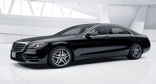 路虎與奔馳哪個(gè)品牌好,奔馳更顯深沉穩(wěn)重