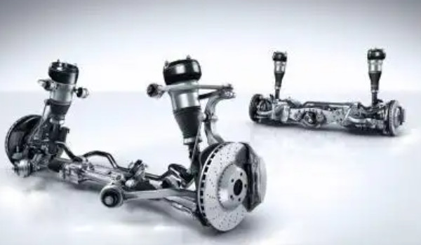 mr是什么意思 發動機中置后輪驅動(提速快轉向靈敏)