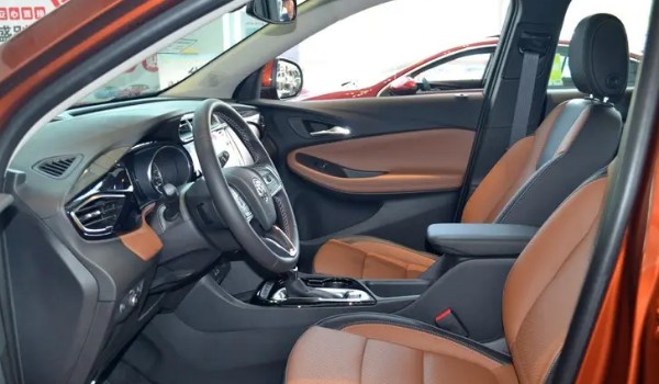 別克昂科拉GX怎么樣 車(chē)身長(zhǎng)達(dá)4.4米(搭載1.3T三缸發(fā)動(dòng)機(jī))