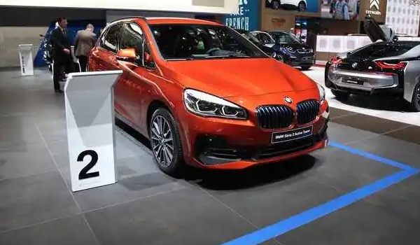 寶馬旅行車2系七座版價格,五座版停售前2019款報價21萬