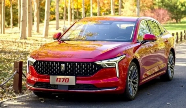 奔騰b70評價怎么樣,綜合口碑評分4.51(深受車主青睞)