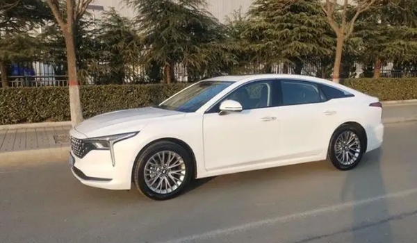 奔騰b70油耗多少真實油耗,2.0T車型最高油耗實測10L