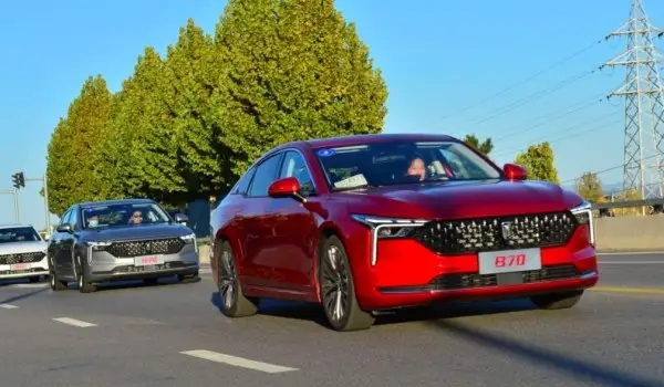 奔騰b70油耗多少真實油耗,2.0T車型最高油耗實測10L