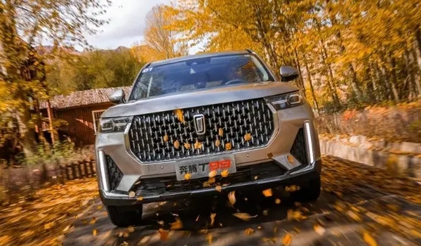 2022奔騰t99車主真實口碑，車身霸氣內飾高端