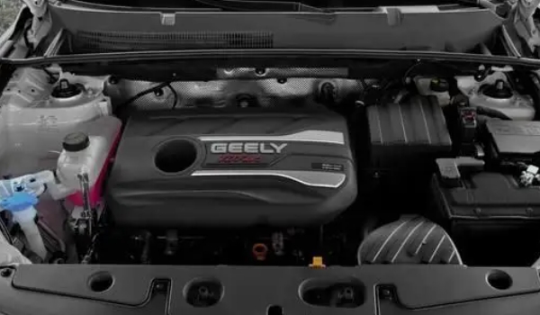 新款遠景x6口碑怎么樣,內飾材質給力(外觀顏值高)