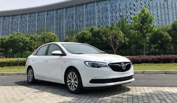 別克英朗油耗怎么樣，實測百公里油耗6L（搭載1.5L和1.3T兩款發動機）