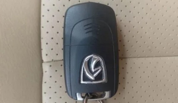 寶駿730鑰匙鎖車里了怎么辦 有四種解決辦法(避免鑰匙掉入車內)