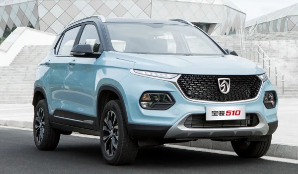 寶駿510更換空調濾芯 僅需四個操作步驟(在手套箱后面)