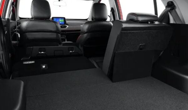 寶駿510怎么樣值得入手嗎，空間利用率高（搭載1.5L四缸自吸發動機）