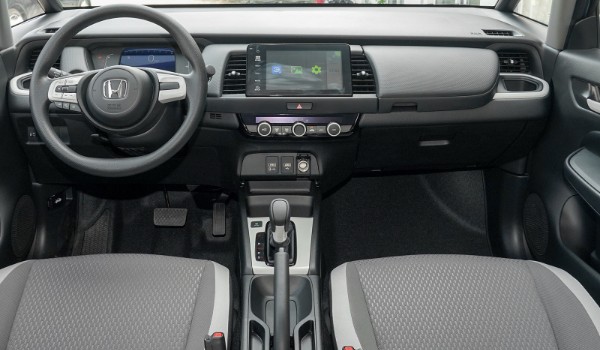 本田飛度是合資車還是國產車 中日合資車(采用CVT無級變速箱)