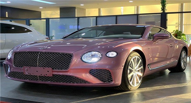 賓利歐陸底盤升降按鈕咋用,賓利歐陸GT奢華木質內飾誘惑大