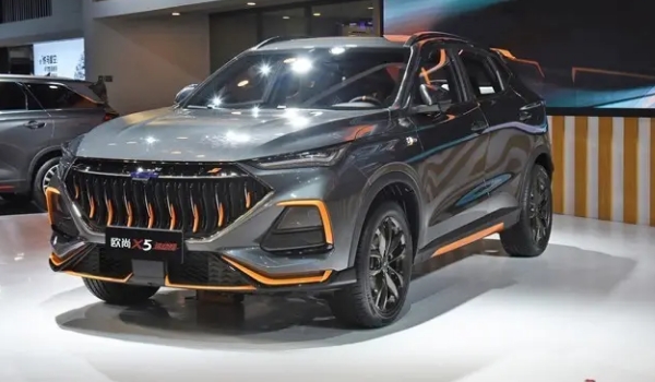 長安歐尚x5價格2021款落地價,在售2021款報價6萬起(全款落地最低8萬)