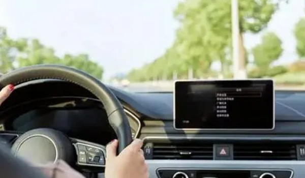 提車有什么風俗講究嗎,各地風俗不同(放鞭炮/系紅繩/擺掛件等)