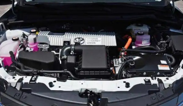 豐田雷凌是三缸車還是四缸車 有四缸也有三缸(1.5L三缸發(fā)動機)